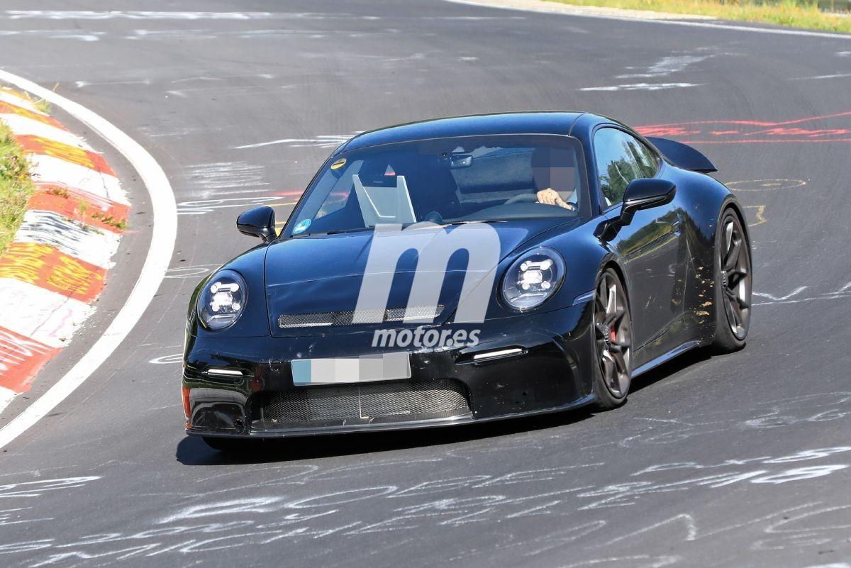 primeras-fotos-espia-del-nuevo-porsche-9