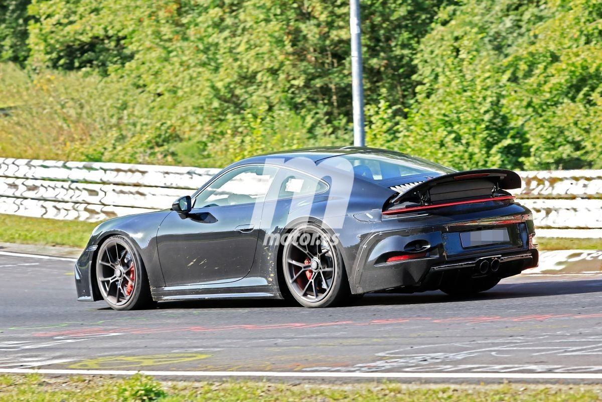 primeras-fotos-espia-del-nuevo-porsche-9