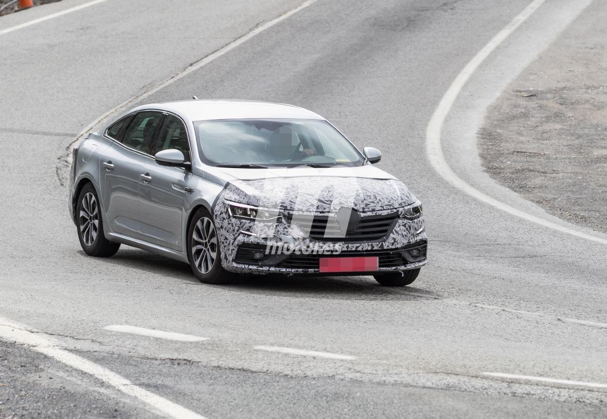renault-talisman-facelift-fotos-espia-20