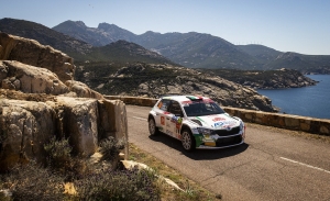 El Tour de Corse tiene pie y medio fuera del WRC