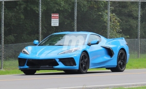 Al descubierto el nuevo "azul pitufo" del Chevrolet Corvette Stingray