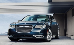 El Chrysler 300 se mantiene en el mercado sin prácticamente cambios