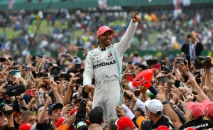 Hamilton supera a Schumacher y ya es quien más GP ha liderado en la historia de la F1