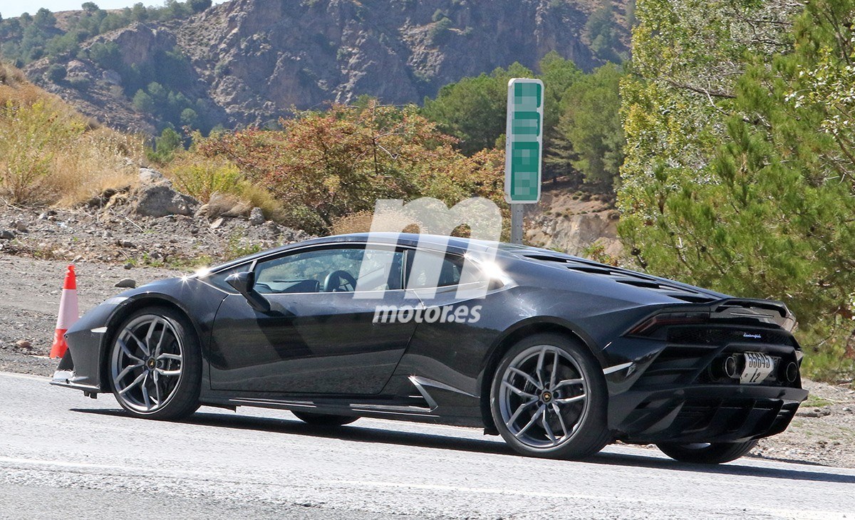 lamborghini-huracan-evo-performante-foto