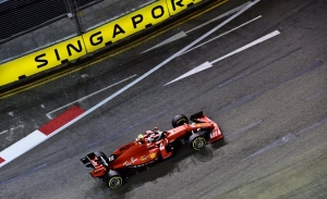 Leclerc avisa a Hamilton con el mejor tiempo antes de la clasificación