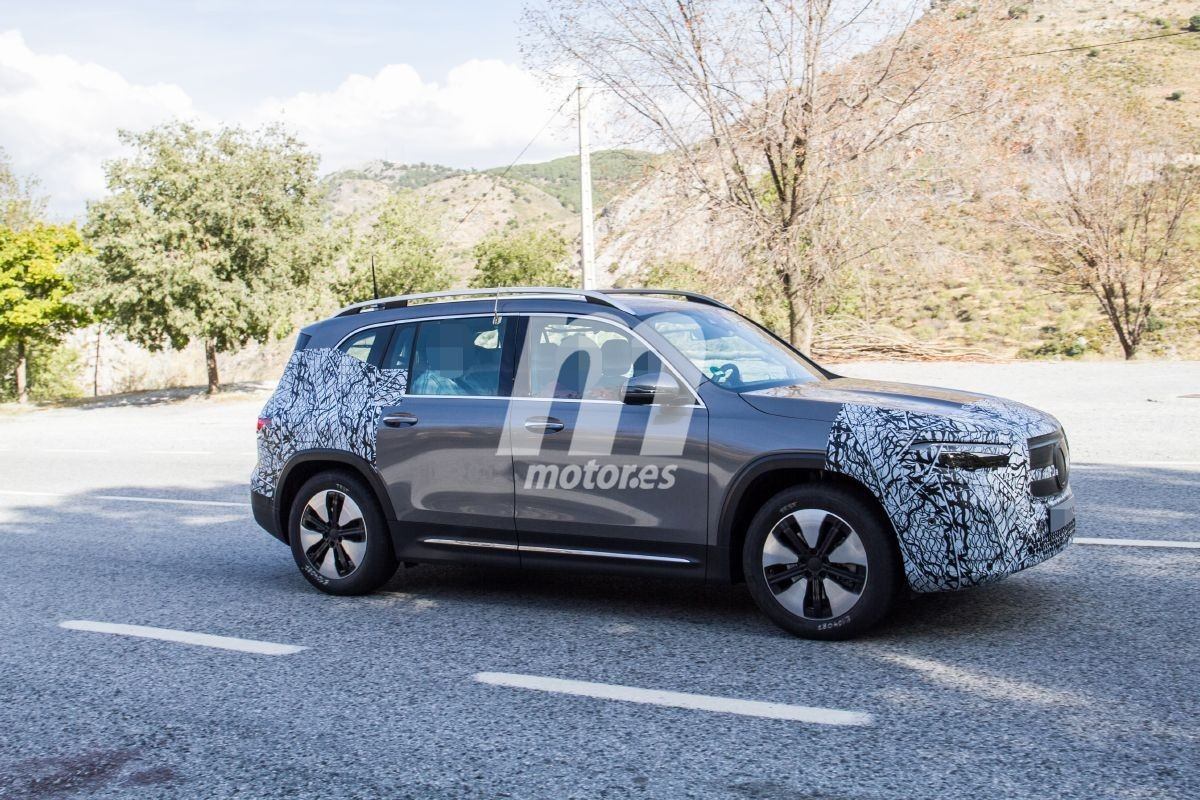 mercedes-eqb-fotos-espia-suv-compacto-el