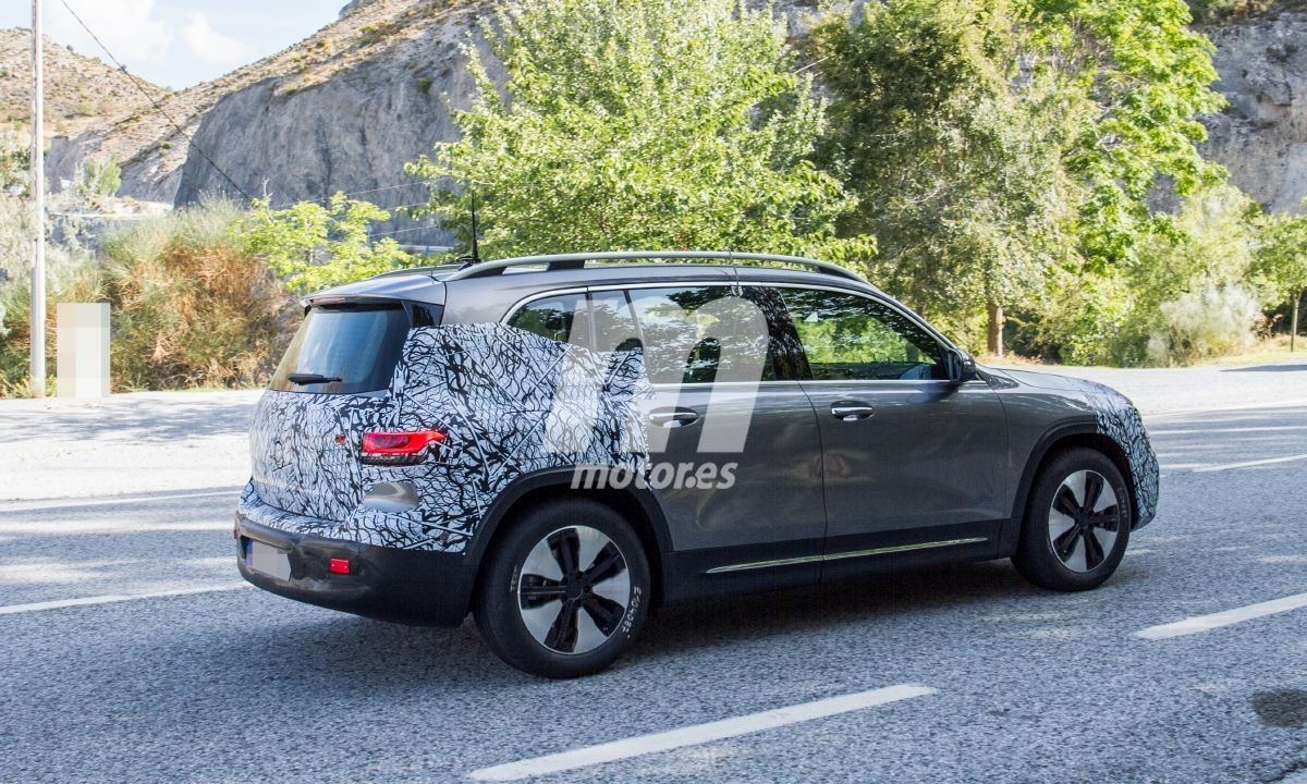 mercedes-eqb-fotos-espia-suv-compacto-el