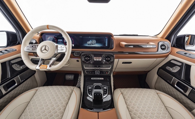 Brabus G V12 900 - interior