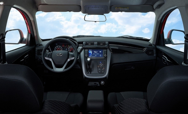 Mahindra KUV100 NXT - interior