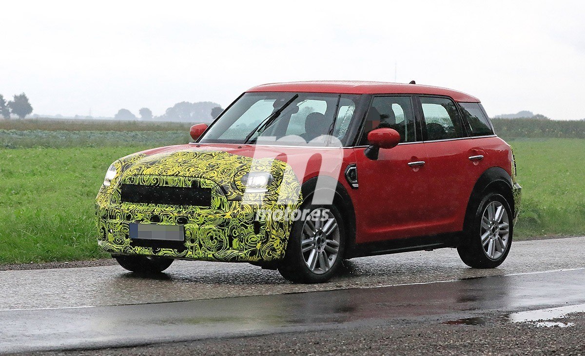 mini-countryman-2021-fotos-desarrollo-20
