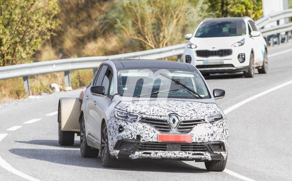 renault-espace-facelift-fotos-espia-2020