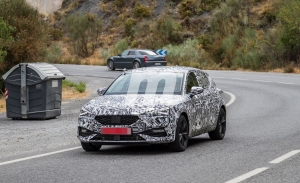 ¡Cazado el nuevo SEAT León PHEV! Un vistazo al futuro compacto híbrido enchufable