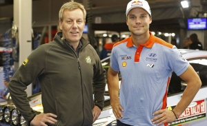 Andreas Mikkelsen prueba el Hyundai i20 R5 calzado con gomas Pirelli