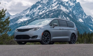 Chrysler Pacifica Red S Edition, el monovolumen recibe un toque de color
