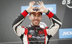 Esteban Guerrieri vuelve a liderar el WTCR tras su paso por Suzuka
