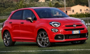 ¿Dónde está la versión híbrida enchufable del Fiat 500X? El precio, un factor clave
