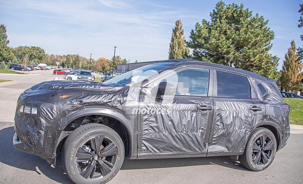 interior-nissan-x-trail-2021-fotos-espia