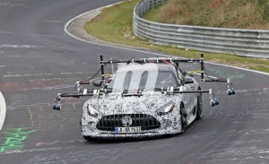 Mercedes-AMG prueba a fondo el chasis del nuevo GT R Black Series en Nürburgring