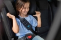 Cómo elegir la silla adecuada cuando tu hijo viaja con cinturón de seguridad