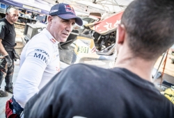 Peterhansel: "Alonso cometió el error de correr con Marc Coma"