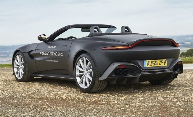 Aston Martin Vantage Roadster 2020 - posterior
