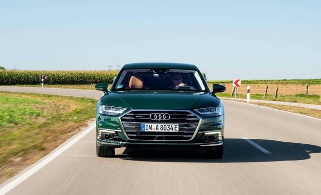 Audi A8 L 60 TFSI e quattro - frontal