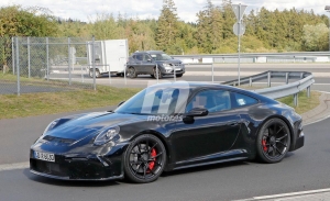 El nuevo Porsche 911 GT3 Touring Package se enfrenta a Nürburgring
