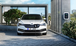 El Skoda Superb celebra su 85 aniversario en plena renovación