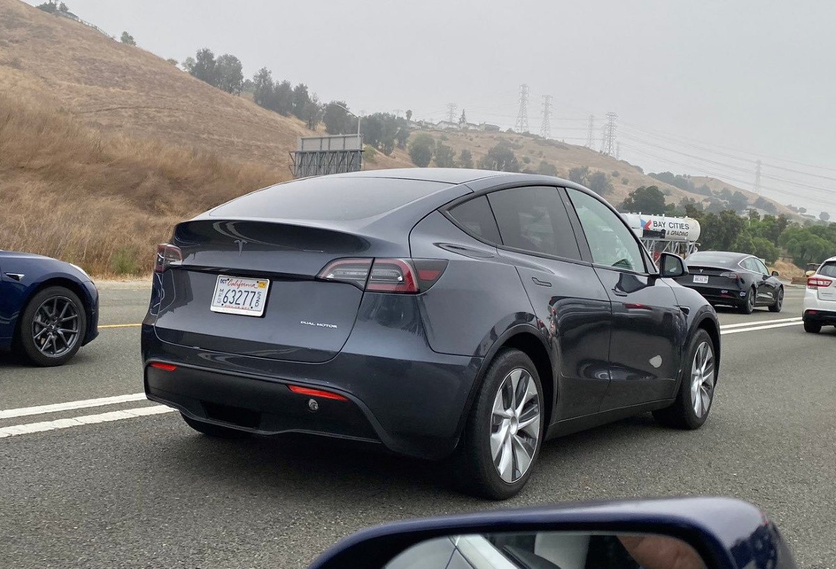 tesla-model-y-prototipos-desarrollo-2019