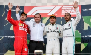 Vettel se rinde ante Mercedes: "Siempre están muy cerca de la perfección"
