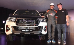 Alonso revoluciona Argentina: del Toyota Hilux al Corolla Súper TC2000
