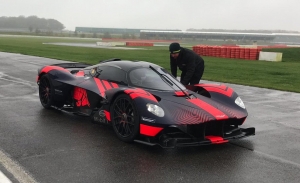 El Aston Martin Valkyrie avanza en su camino hacia el WEC