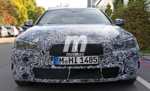 Nuevas fotos espía del futuro BMW Serie 4 Coupé desvelan también el interior