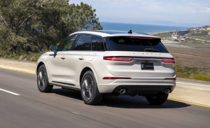 Lincoln Corsair Grand Touring: ahora sí es híbrido, y con tracción a las cuatro ruedas