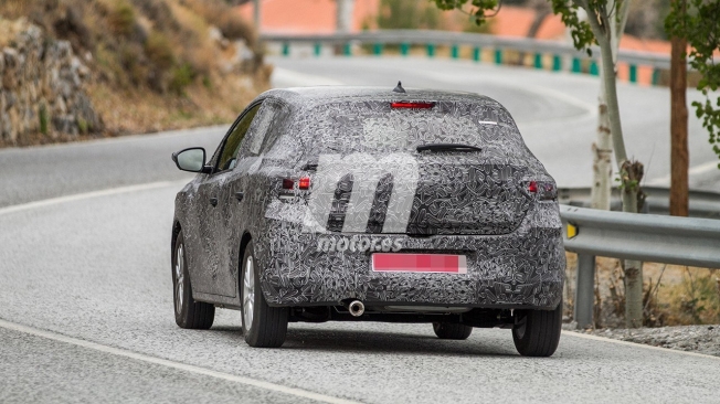 Dacia Sandero 2020 - foto espía posterior