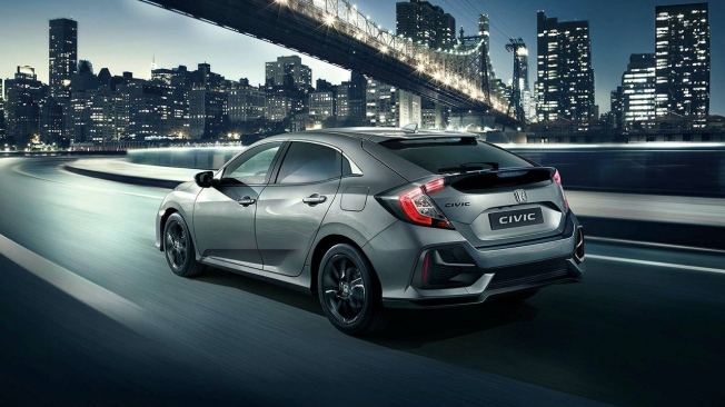 Honda Civic 2020 - posterior