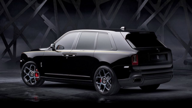 Rolls-Royce Cullinan Black Badge - posterior