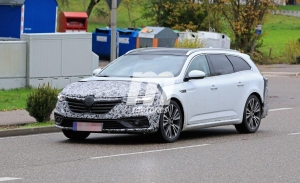 Cazado nuevamente el facelift del Renault Talisman Sport Tourer 2020