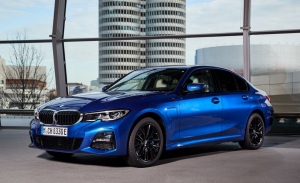 BMW alcanza un nuevo récord de producción: 500.000 unidades de híbridos y eléctricos