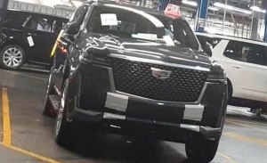 ¡Cazado! El nuevo Cadillac Escalade 2021 cazado sin una pizca de camuflaje