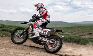Dakar 2020: Oriol Mena causa baja por una fuerte caída