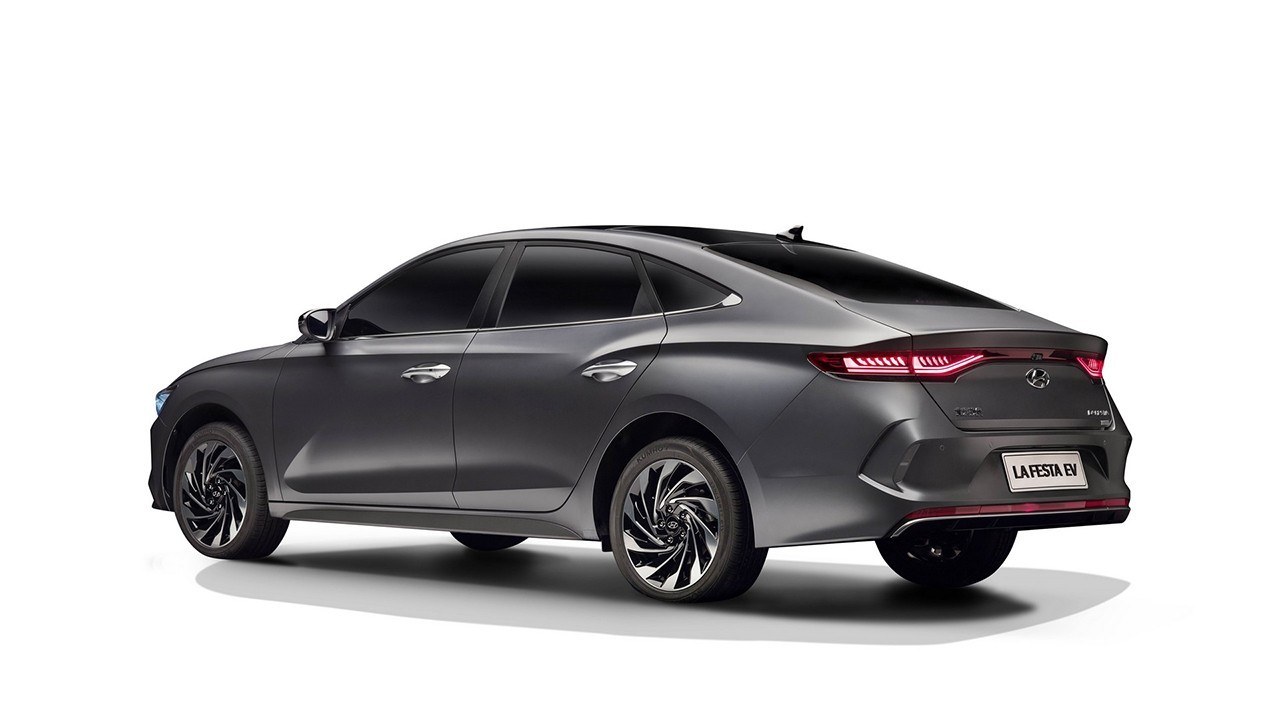 hyundai-lafesta-ev-201963048-1575451178_