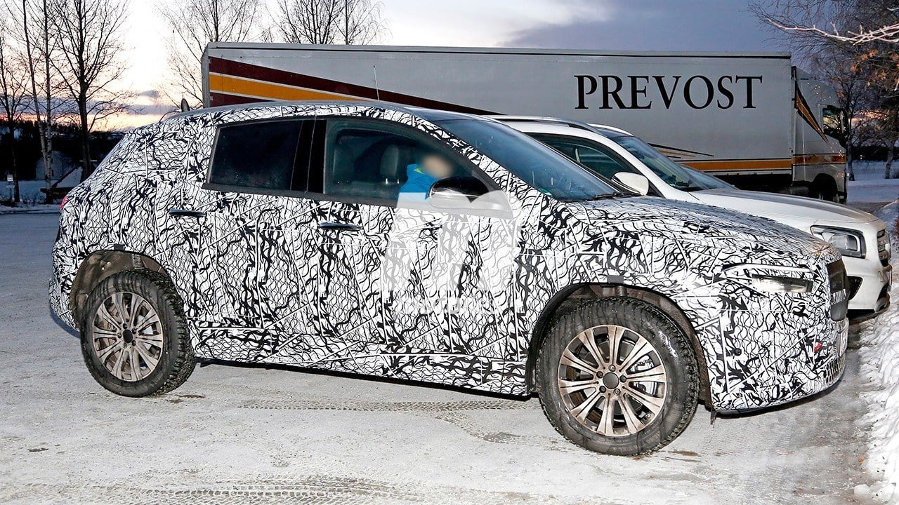 mercedes-eqa-2021-fotos-espia-invierno-2