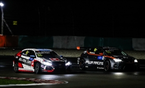Mikel Azcona pierde el título de 'rookie del año' del WTCR por sanción