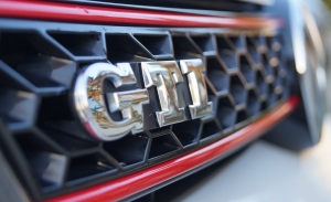 HDI, GTI, PHEV... Este es el significado de las siglas de nuestros coches