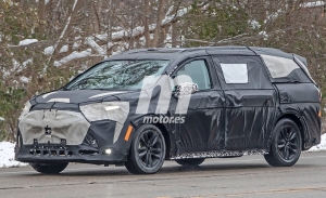 El Toyota Sienna 2021 vuelve a ser cazado: el monovolumen estrenará generación
