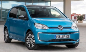 El nuevo Volkswagen e-up! está disponible en renting, ¿merece la pena?