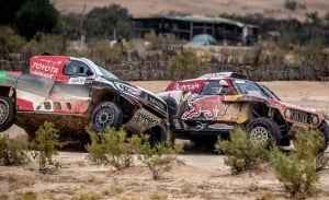 Yazeed Al-Rajhi le gana la partida a Carlos Sainz en la Baja Sharqiyah