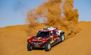 Carlos Sainz gana su tercer Dakar en coches a los 57 años