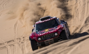 Carlos Sainz logra su segundo triunfo de etapa y consolida el liderato